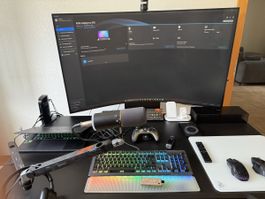 Vends écran gaming Samsung Odyssey Ark 55 » 165hz 4k
